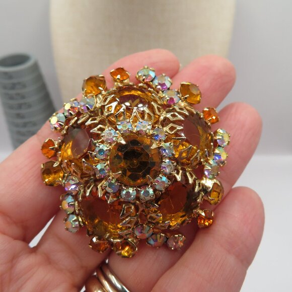 Juliana D&E Dog Toothed Pronged Orange and AB Stones Gold Tone Dome Brooch - Picture 4 of 11